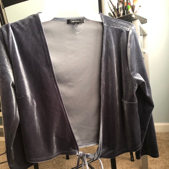 Forever 21 crop top - Picture 3 of 4